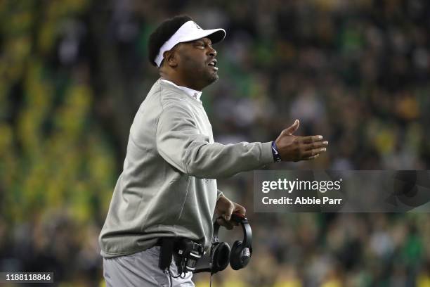 Head Coach Kevin Sumlin of the Arizona Wildcats reacts against the Oregon Ducks in the first quarter during their game at Autzen Stadium on November...