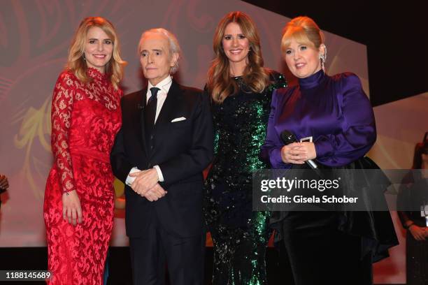 Stephanie Mueller-Spirra, Jose Carreras, Mareile Hoeppner and Maite Kelly during the 25th annual Jose Carreras Gala final applause on December 12,...