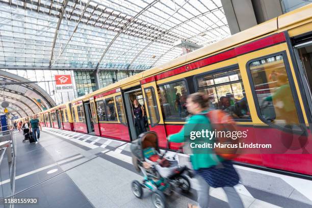 s-bahn train at the station - familie in der bahn stock pictures, royalty-free photos & images