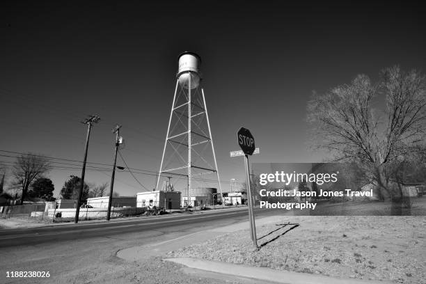 street scenes in marfa texas - jones street stock pictures, royalty-free photos & images