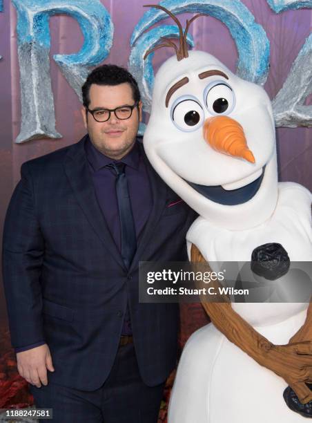 Josh Gad attends the "Frozen 2" European premiere at BFI Southbank on November 17, 2019 in London, England.