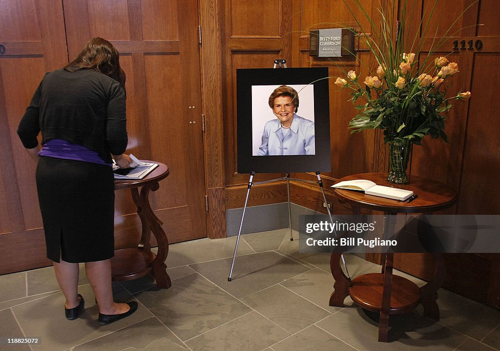 Mourners Pay Respects To Betty Ford At Ford Library In Ann Arbor