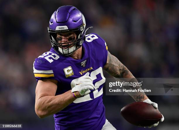 Kyle Roodolf Kyle Rudolph Vikings Photos and Premium High Res Pictures - Getty Images