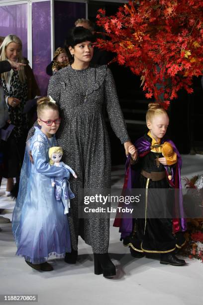 Lily Allen with daughters Marnie Rose, and Ethel attends the "Frozen 2" European premiere at BFI Southbank on November 17, 2019 in London, England.