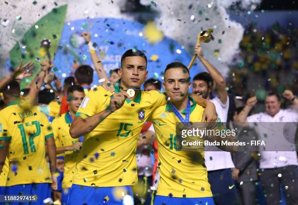 Henri of Brazil lifts the World Cup Trophy during the Final of the FIFA U-17 World Cup Brazil 2019 between Mexico and Brazil at the Estadio Bezerrão...