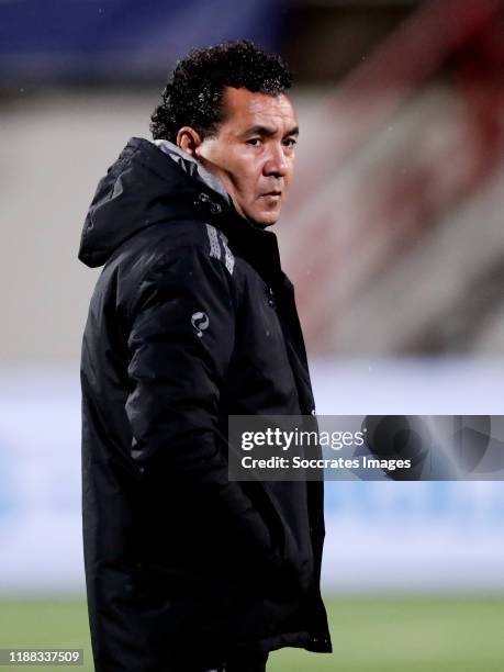 Coach Ricardo Moniz of Excelsior Rotterdam during the Dutch Keuken Kampioen Divisie match between TOP Oss v Excelsior at the Frans Heesen Stadium on...