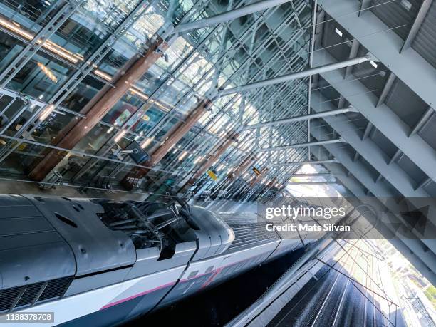 tgv railroad station - tgv stock pictures, royalty-free photos & images