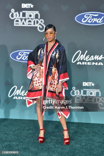 Attends the Soul Train Music Awards on November 17, 2019 in Las Vegas, Nevada.