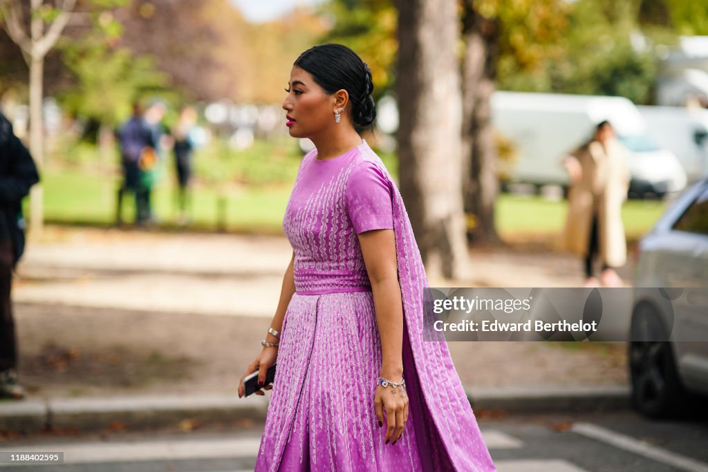 Street Style : Paris Fashion Week - Womenswear Spring Summer 2020 : Day Six