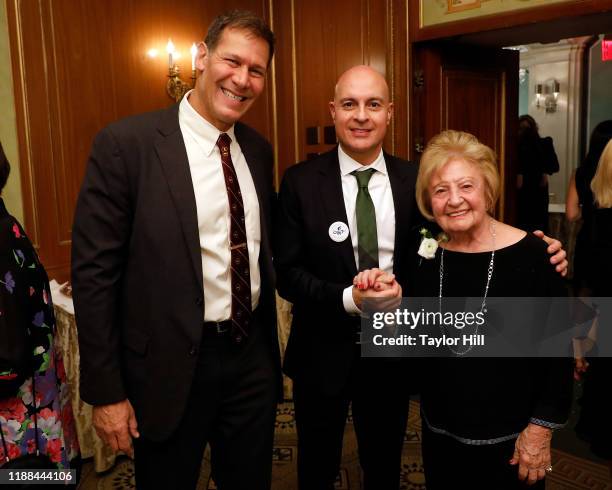 Mark Moskowitz Rose Moskowitz Photos and Premium High Res Pictures - Getty Images