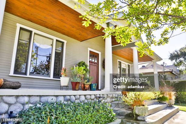 ambachtsman bungalow huis - monrovia california stockfoto's en -beelden