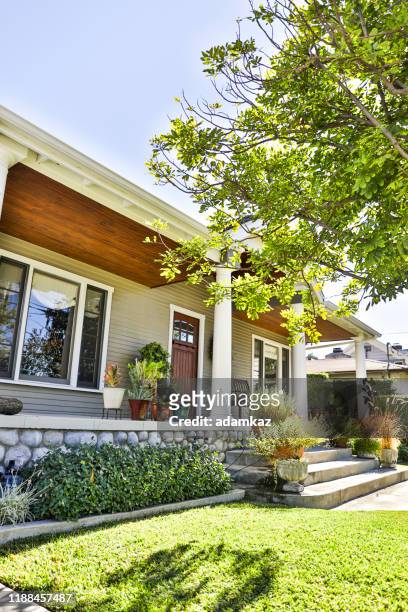 ambachtsman bungalow huis - monrovia california stockfoto's en -beelden