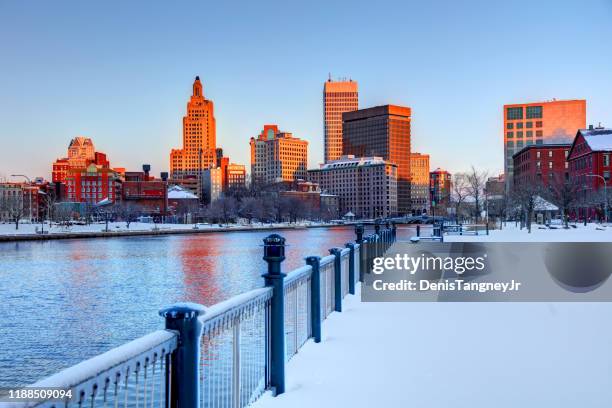 winter in providence, rhode island - rhode island stock-fotos und bilder