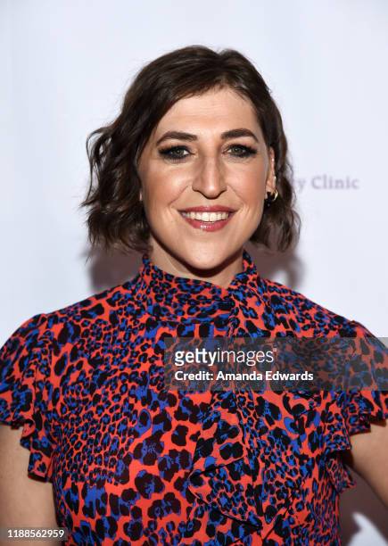 Actress Mayim Bialik arrives at the Saban Community Clinic's 43rd Annual Dinner Gala at The Beverly Hilton Hotel on November 18, 2019 in Beverly...
