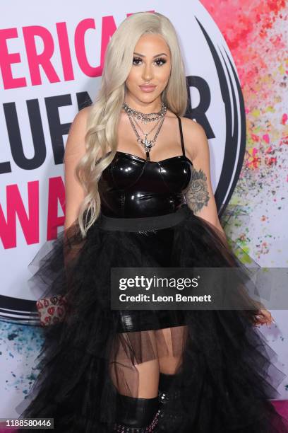 Attends 2019 American Influencer Awards at Dolby Theatre on November 18, 2019 in Hollywood, California.