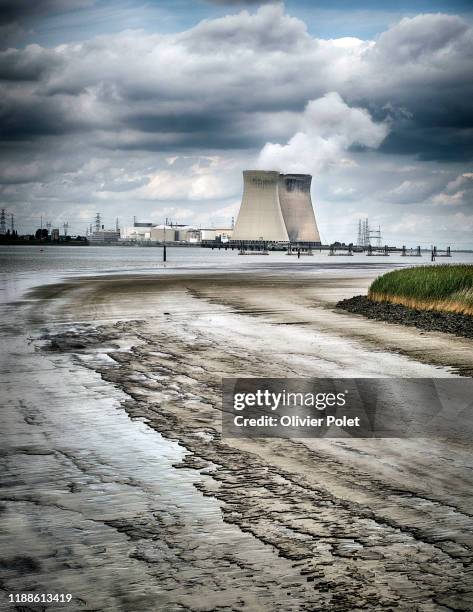 Doel Nuclear Power Plant Photos and Premium High Res Pictures Getty