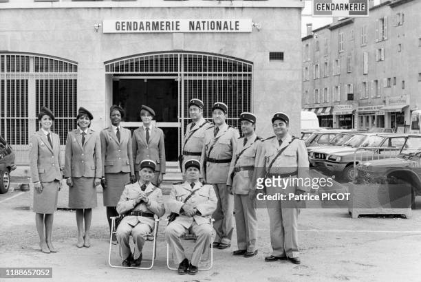 Louis de Funès sur le tournage du film 'Le Gendarme et les gendarmettes' de Jean Girault à Saint-Tropez le 10 mai 1982, France.