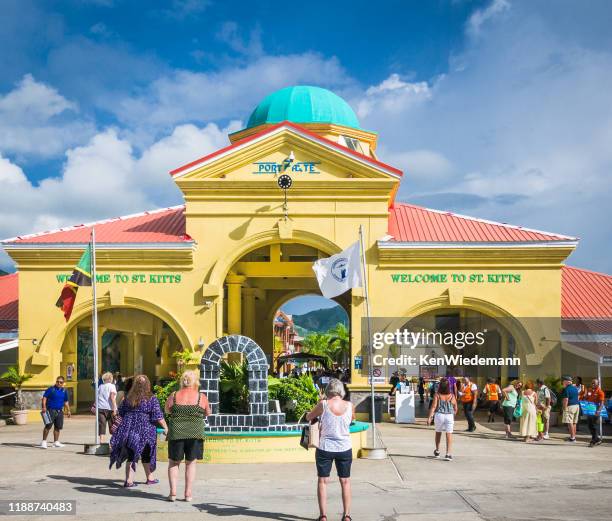 centro de bienvenida de st. kitts - san cristobal fotografías e imágenes de stock