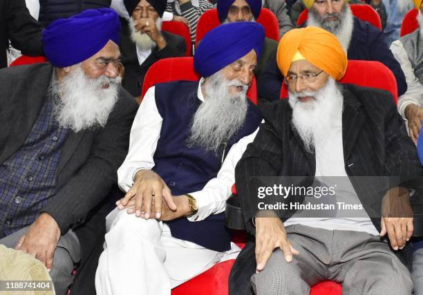 Ranjit R 64 Ranjit Singh R Stock Photos, High-Res Pictures, and Images - Getty ...