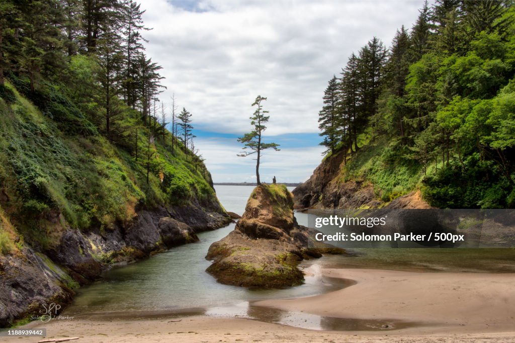 Deadmans cove seen on cloudy day, Ilwaco, Washington, USA