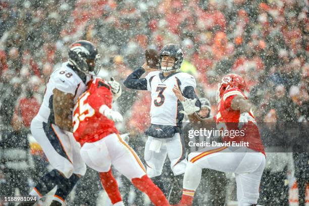 Drew Lock of the Denver Broncos throws a third quarter pass against the Kansas City Chiefs at Arrowhead Stadium on December 15, 2019 in Kansas City,...