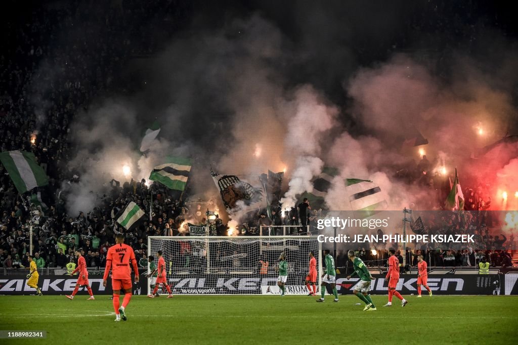 TOPSHOT-FBL-FRA-LIGUE1-SAINT-ETIENNE-PSG