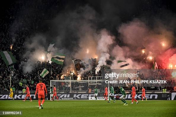 TOPSHOT-FBL-FRA-LIGUE1-SAINT-ETIENNE-PSG TOPSHOT-FBL-FRA-LIGUE1-SAINT-ETIENNE-PSG