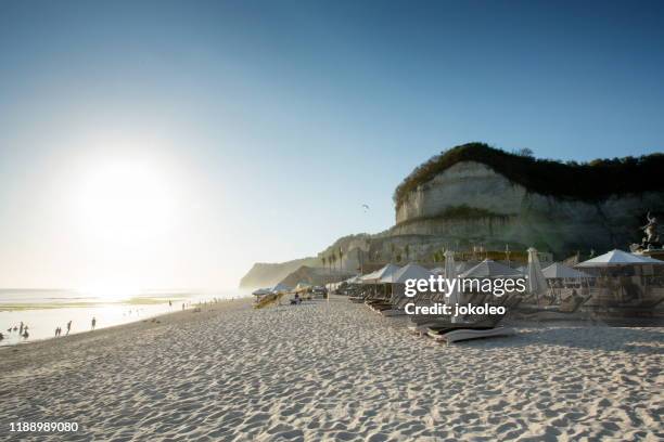 melasti ungasan beach, bali indonesia - denpasar fotografías e imágenes de stock