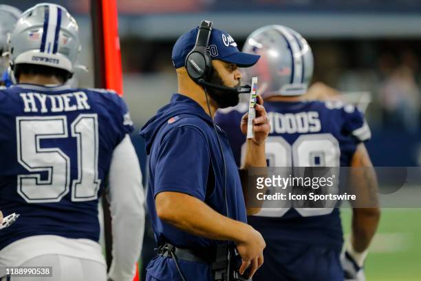 Dallas Cowboys defensive coach Kris Richard looks on during the game between the Dallas Cowboys and the Los Angeles Rams on December 15, 2019 at the...