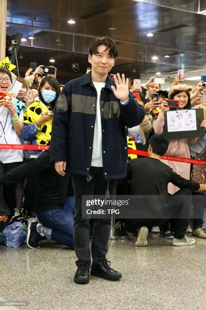 Hoshino Gen came to Taiwan again to hold a concert ¡°POP VIRUS World Tour in Taipei¡± in Taipei,Taiwan,China on 13 December, 2019