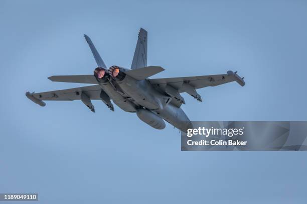 fa18 hornet growler - australian defence force stockfoto's en -beelden