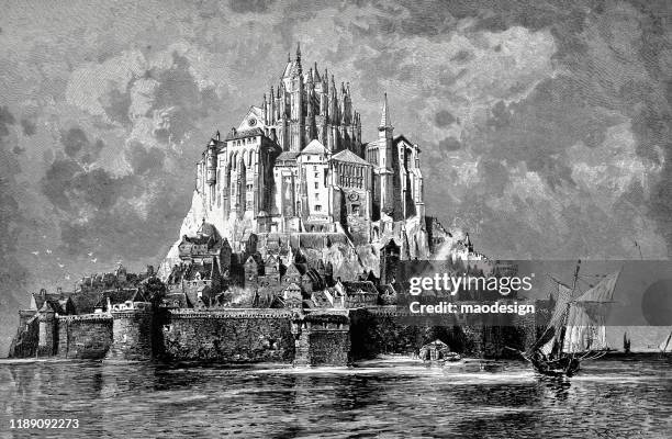 ilustraciones, imágenes clip art, dibujos animados e iconos de stock de mont saint-michel, normandía, francia - ilustración antigua en blanco y negro - 1887