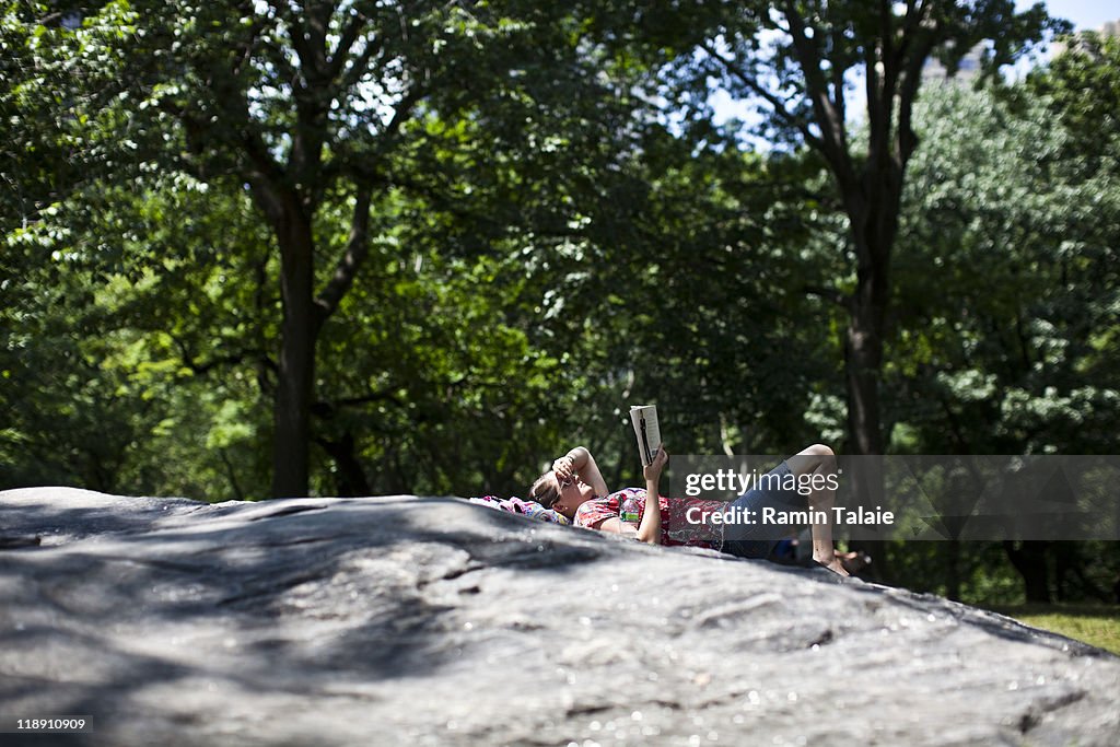 Heat Wave Brings Temperatures Into Upper 90's In New York City