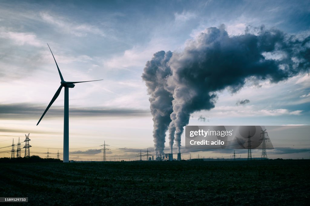 Wind energie versus steenkool gestookte elektriciteitscentrale