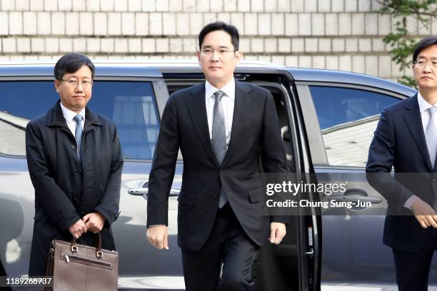Samsung Electronics Vice Chairman Lee Jae-yong arrives at the Seoul High Court on November 22, 2019 in Seoul, South Korea. Samsung scion Lee Jae-yong...