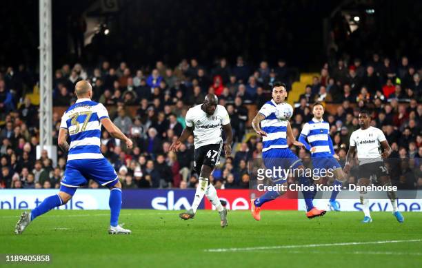 Aboubakar Kamara of Fulham FC scores his teams first goal during the Sky Bet Championship match between Fulham and Queens Park Rangers at Craven...