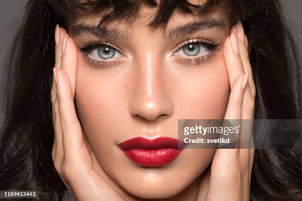 woman beauty portrait - eye liner stock pictures, royalty-free photos & images