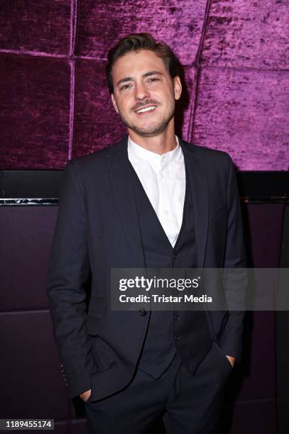 Contestant Dominic Smith attends the RTL / TV Now TV show "Prince Charming" finals at Bahnhof Pauli on December 18, 2019 in Hamburg, Germany.