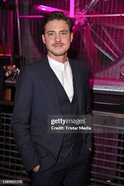 Contestant Dominic Smith attends the RTL / TV Now TV show "Prince Charming" finals at Bahnhof Pauli on December 18, 2019 in Hamburg, Germany.