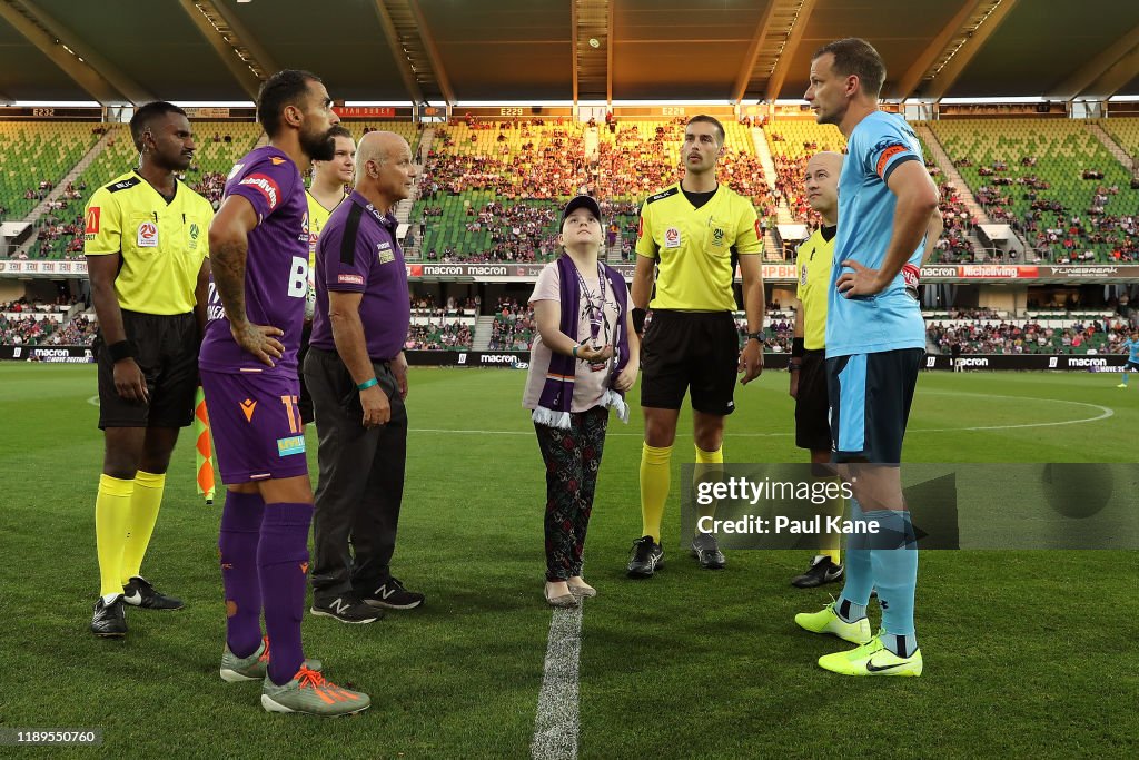 A-League Rd 7 - Perth v Sydney