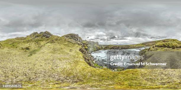 360° panorama of a dramatic nature scenery in the icelandic highlands while summer. - hdri 360 - fotografias e filmes do acervo