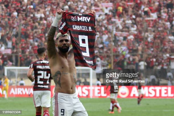 Gabriel Barbosa of Flamengo celebrates after scoring the second goal of his team during the final match of Copa CONMEBOL Libertadores 2019 between...