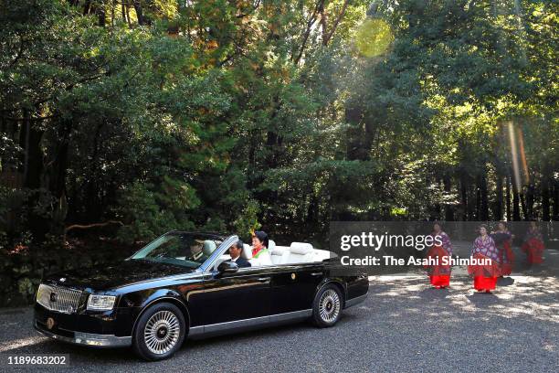 Empress Masako is seen after visiting the Naiku, Inner Shrine of the Ise Shrine on November 23, 2019 in Ise, Mie, Japan. Emperor and empress visit...