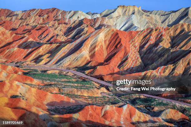 rainbow mountain, zhangye danxia landform, gansu china - zhangye photos et images de collection