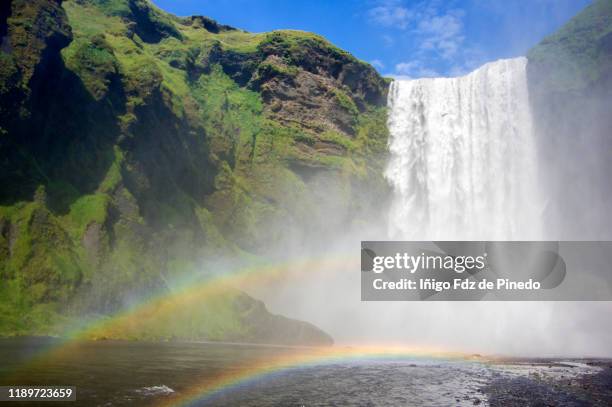 skógafoss, suðurland, south central iceland, iceland. - skogafoss waterfall stock pictures, royalty-free photos & images