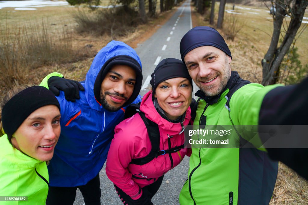 Runners in winter selfie
