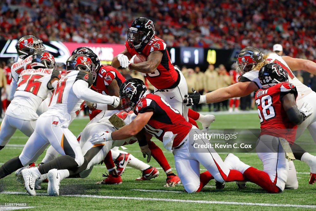 Tampa Bay Buccaneers v Atlanta Falcons