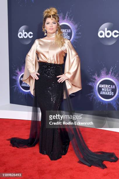 Shania Twain attends the 2019 American Music Awards at Microsoft Theater on November 24, 2019 in Los Angeles, California.