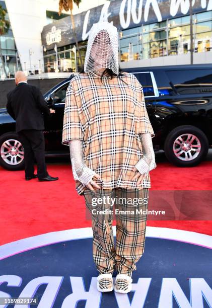 Billie Eilish attends the 2019 American Music Awards at Microsoft Theater on November 24, 2019 in Los Angeles, California.