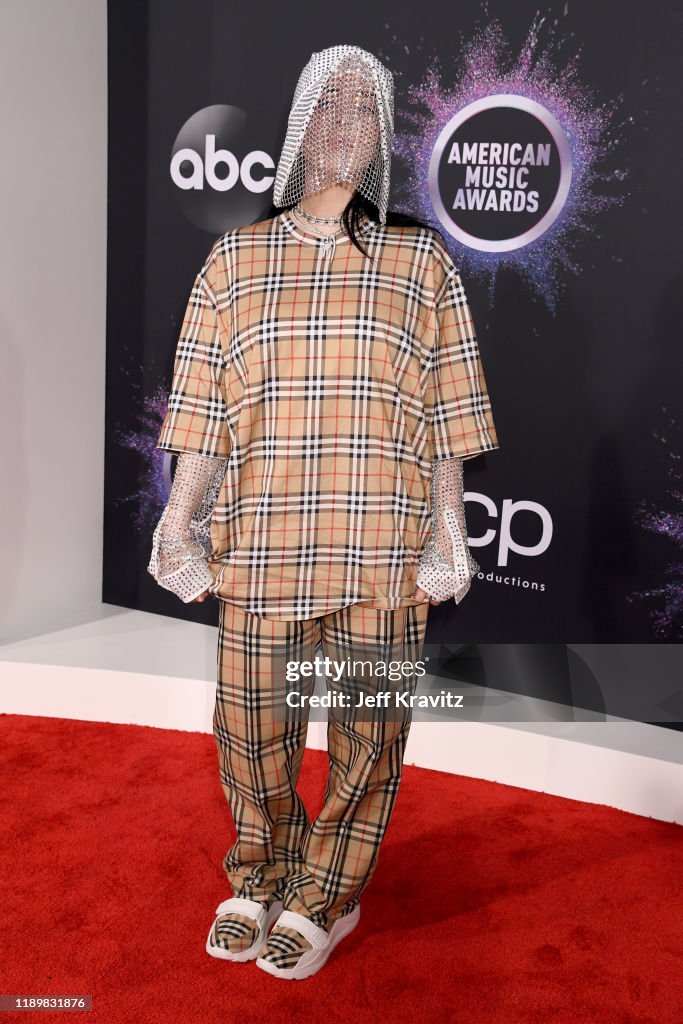 2019 American Music Awards - Red Carpet